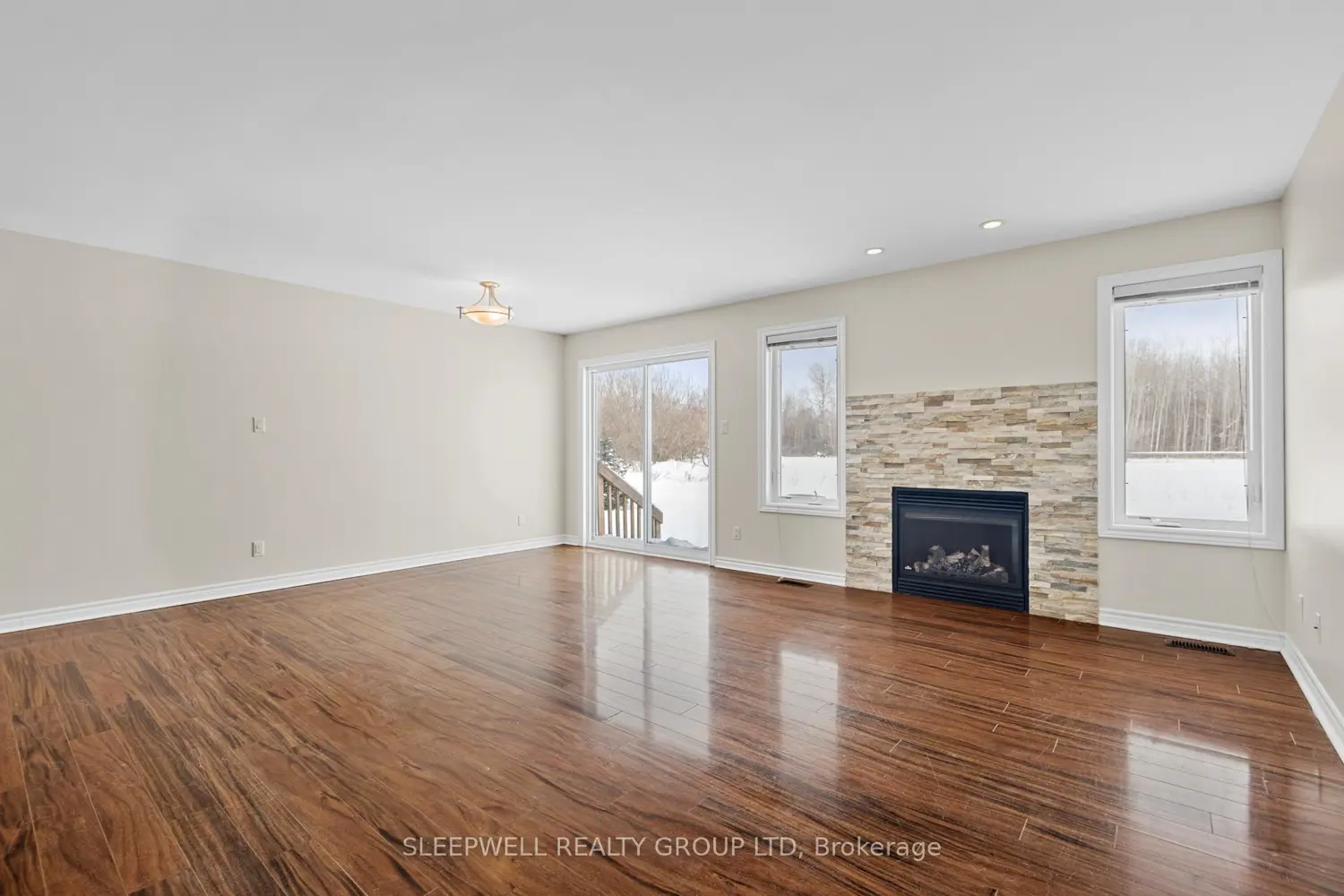 Additional image 7 of 94 Fourth Avenue