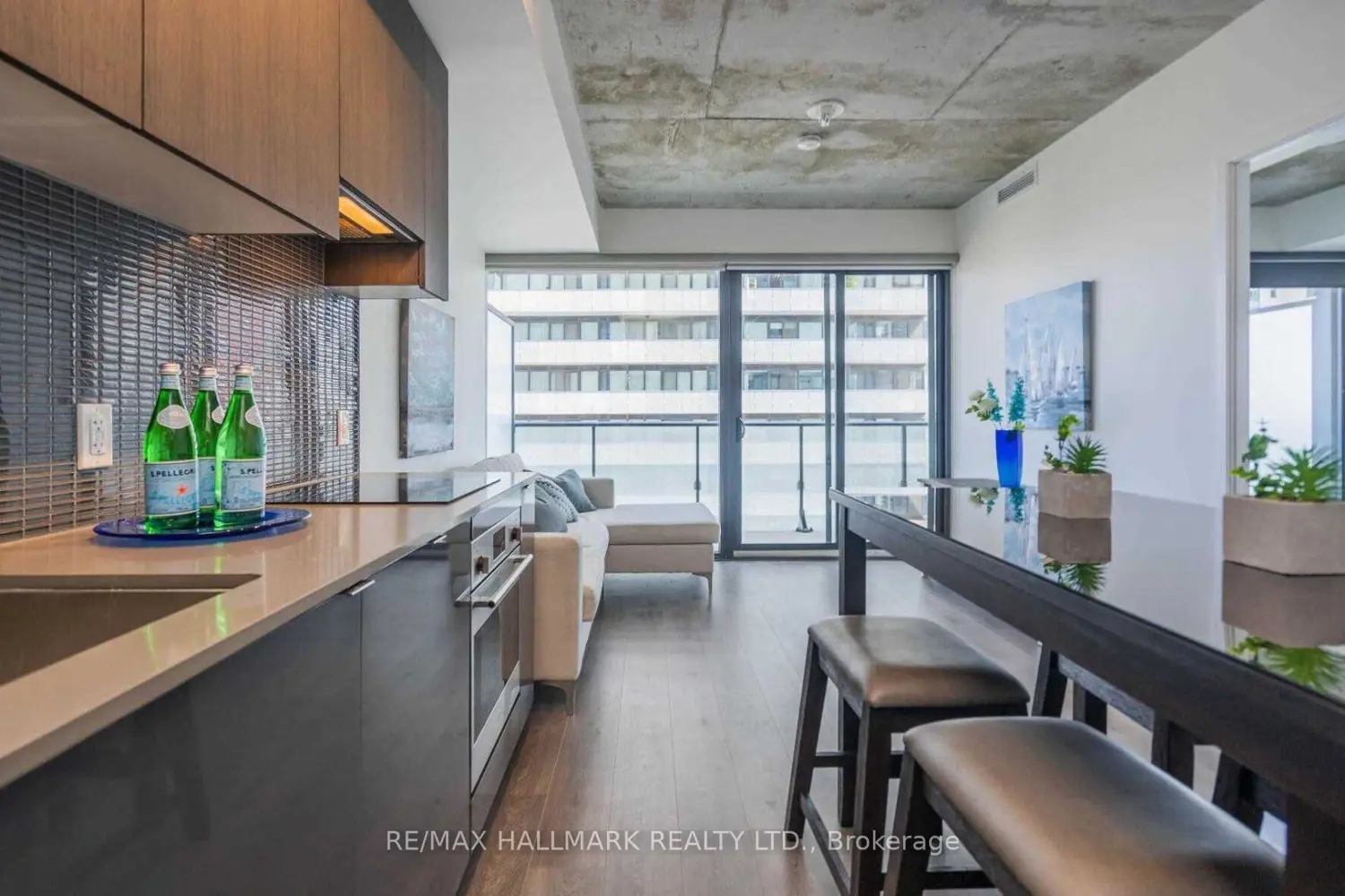 Additional image 17 of 161 Roehampton Avenue 1107