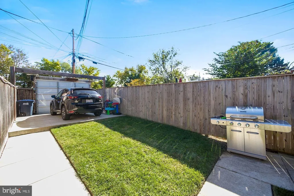 Additional image 13 of 5233 5th Street NW, Washington, DC 20011