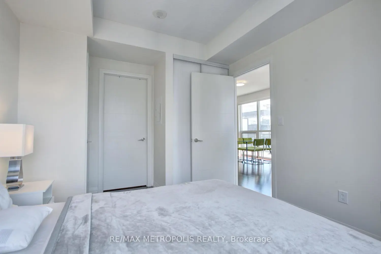Additional image 9 of 460 Adelaide Street 2015