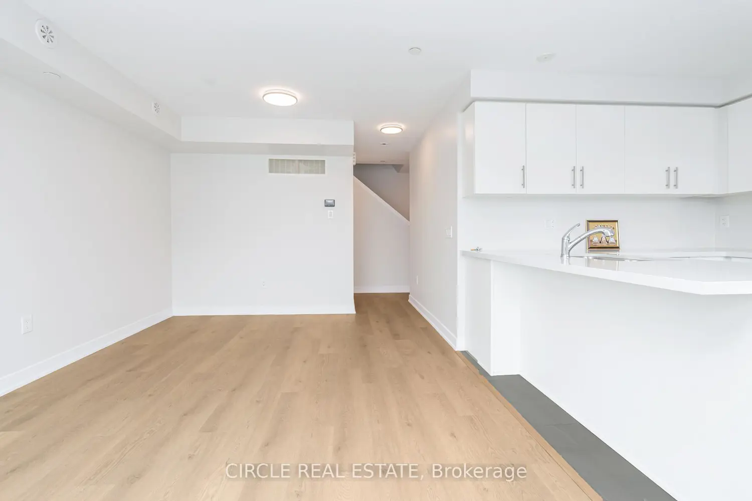 Additional image 6 of 195 Veterans Drive 3