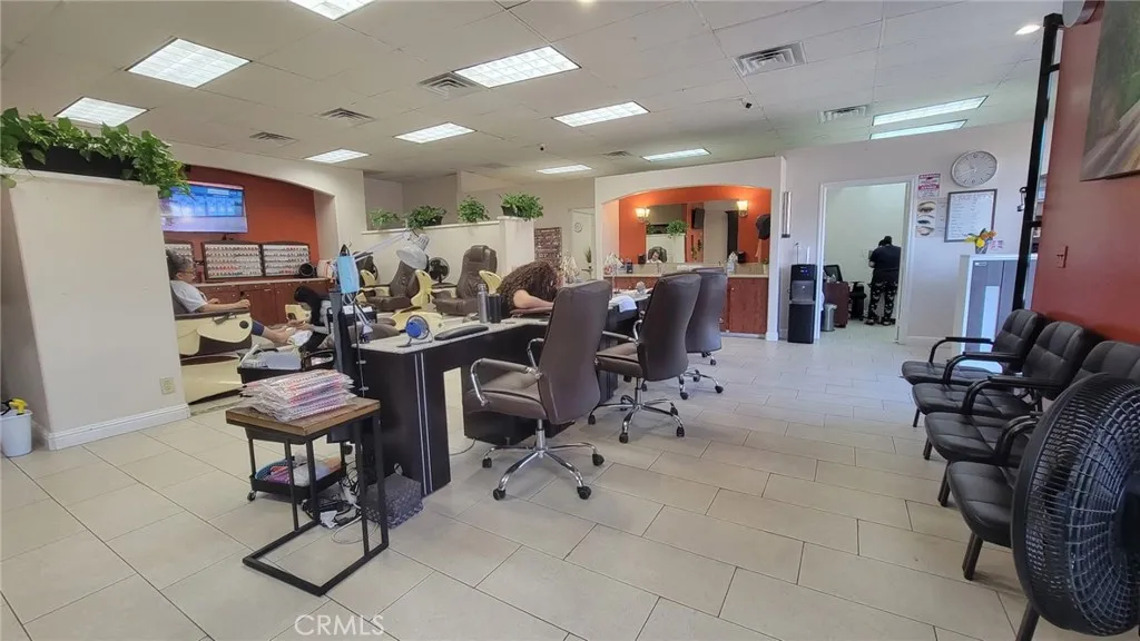 Additional image 15 of 3970 N Sierra Way Unit B, San Bernardino, CA 92405