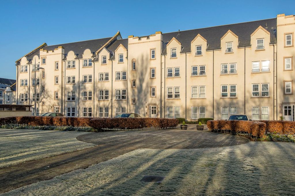 3 bed flat for saleAbbey Park Avenue, St Andrews KY16