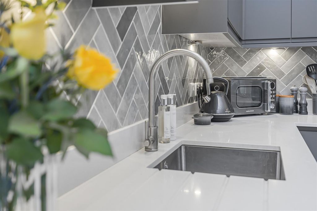 Additional image 11 of 2 bed flat for saleFlat 1, 3 Avon Hall Gardens, Grangemouth FK3