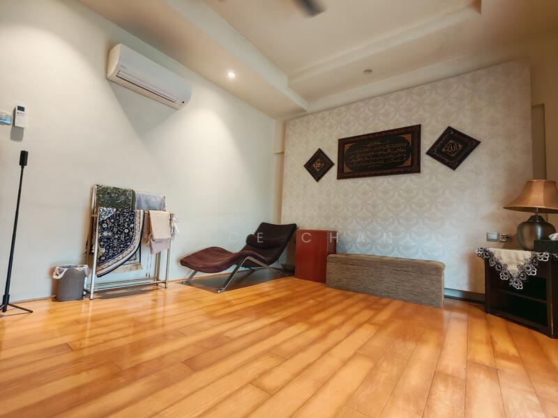 Additional image 9 of West Coast Grove