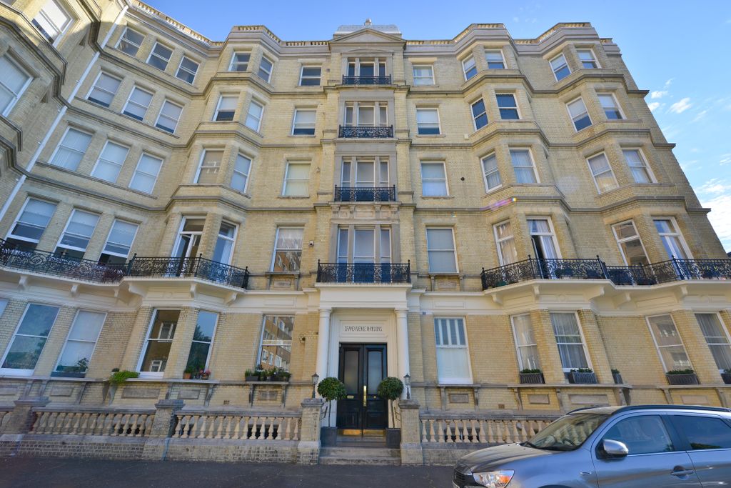 Additional image 2 of 2 bed flat for saleGrand Avenue, Hove BN3