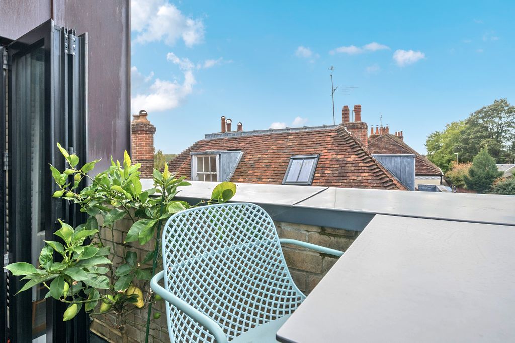 Additional image 15 of 3 bed flat for saleSouthgate Street, Winchester SO23