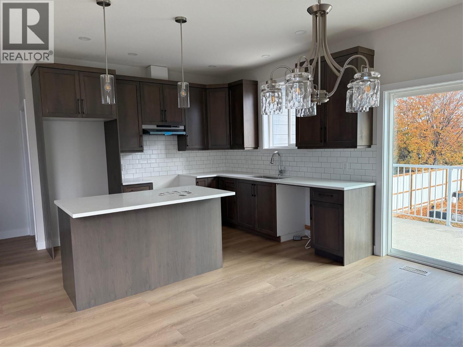 Additional image 2 of 855 Schreiner Street, Kamloops, BC, V2B5V5
