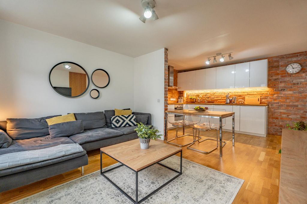 2 bed flat for saleDonside Street, Aberdeen AB24 photo 2