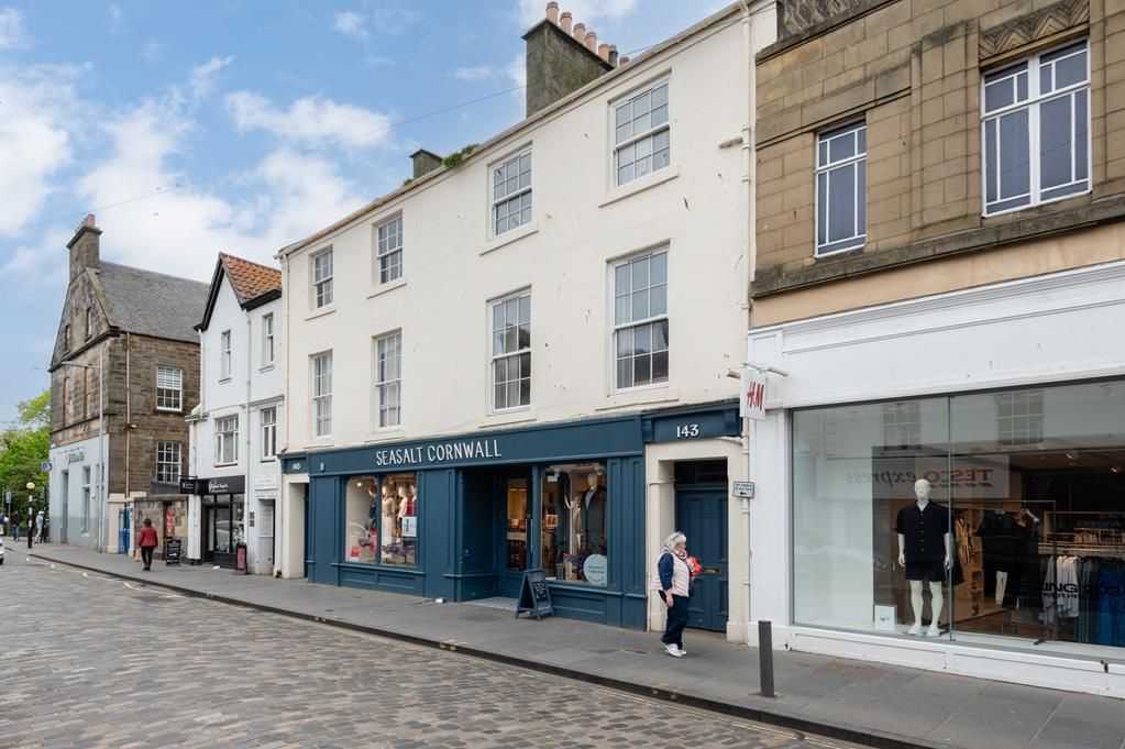 5 bed town house for saleMarket Street, St. Andrews KY16