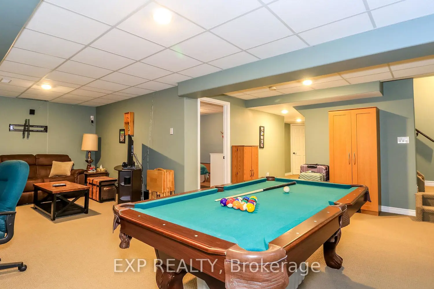 Additional image 12 of 40 Benjamin Lane