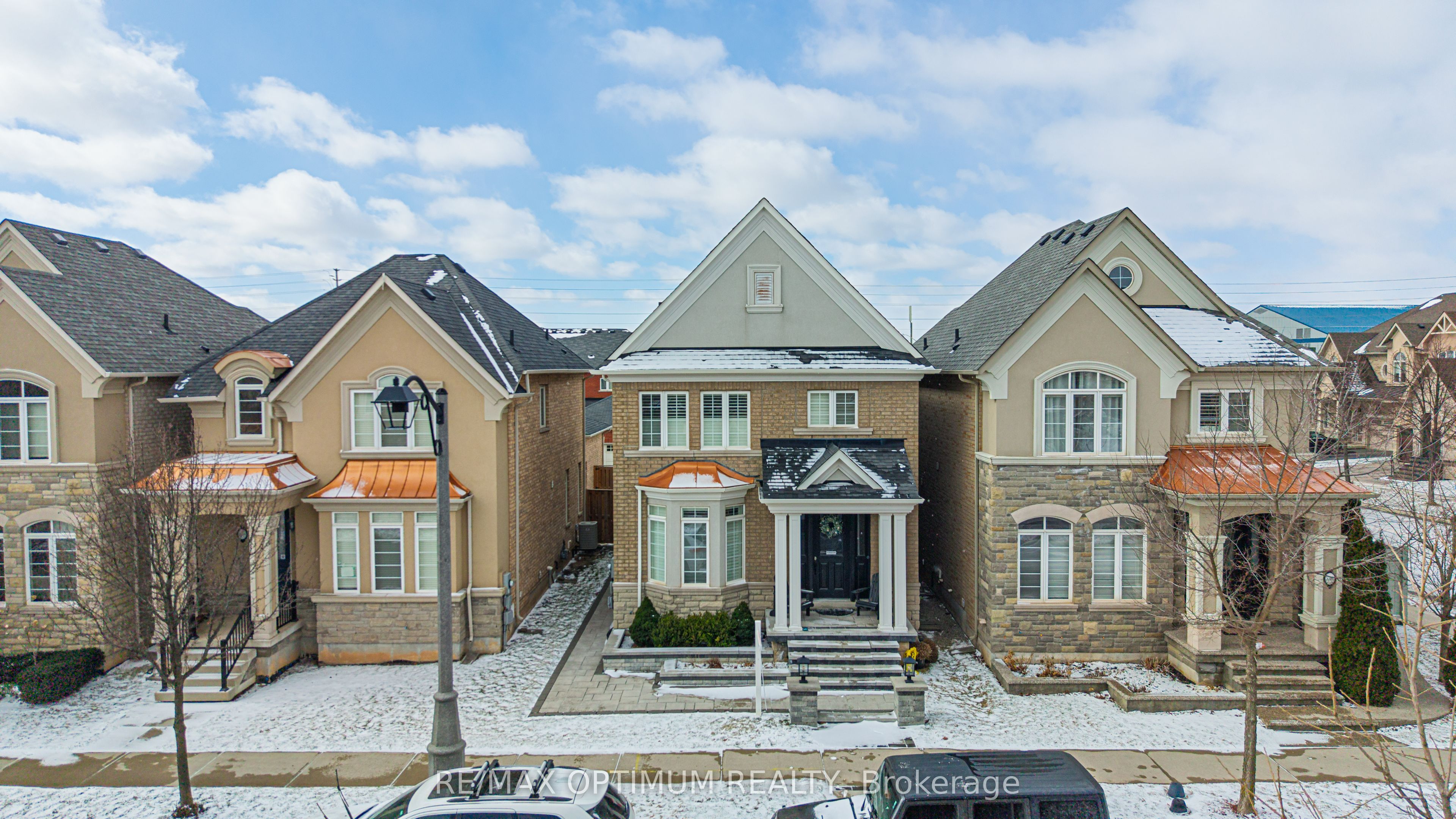 Primary image of 3302 Robert Brown Boulevard, Oakville, ON, L6M 0N7