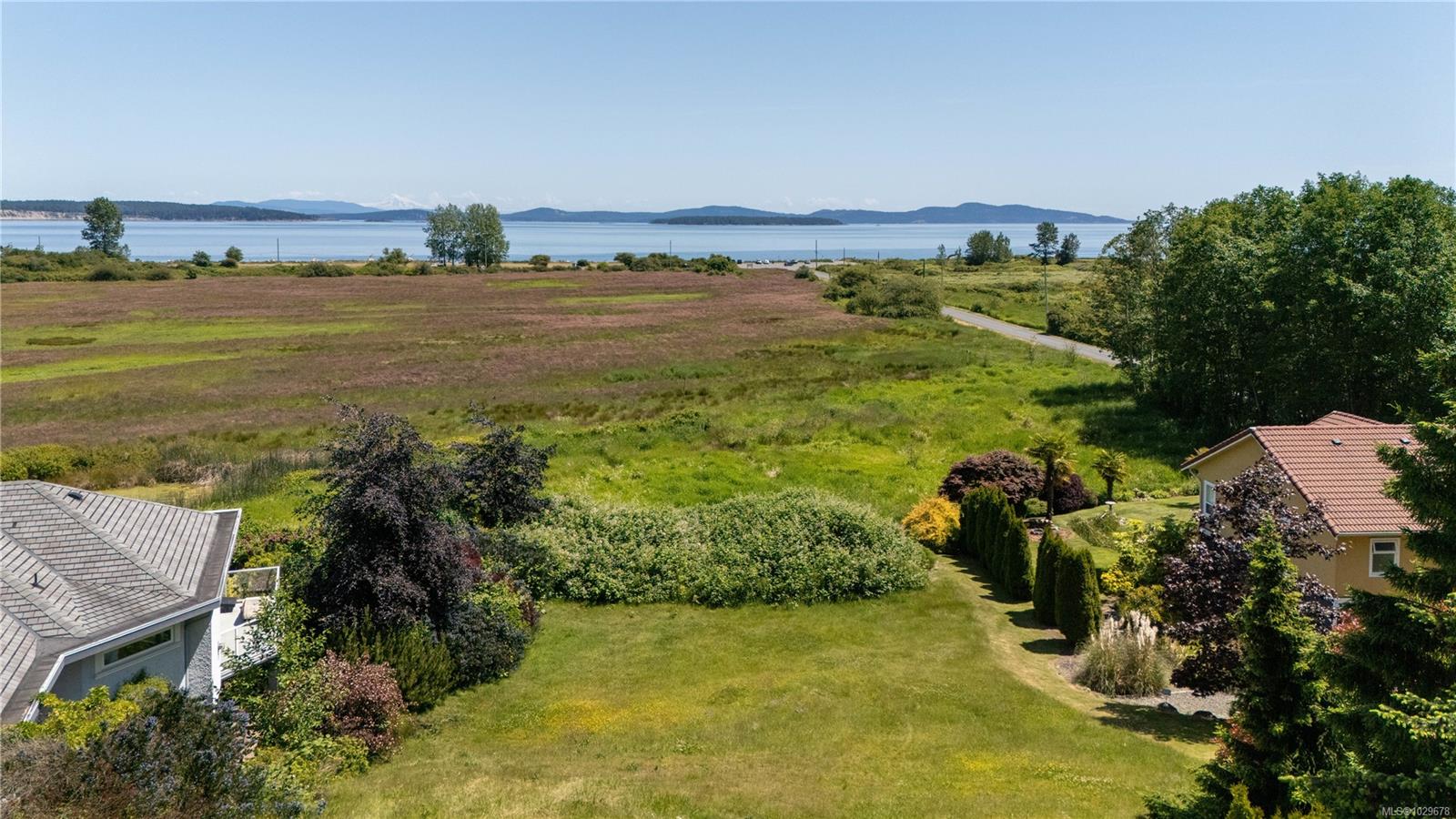 Additional image 2 of 7003 Beach View Court, Central Saanich, BC, V8M 2J7