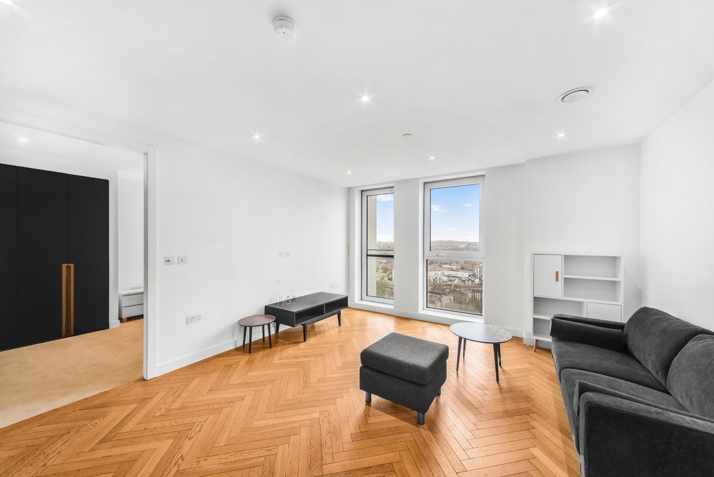 1 Bed Flat, Southwark Bridge Road, SE1, N1 7GU