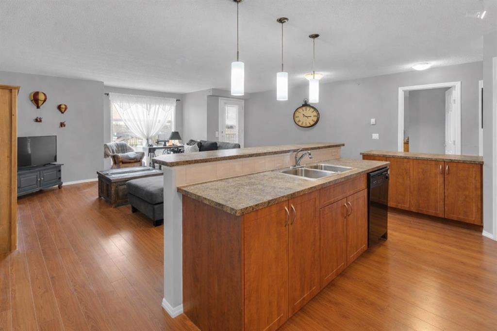 Additional image 3 of 2429-700 Willowbrook Road NW, Airdrie, AB, T4B 2B7