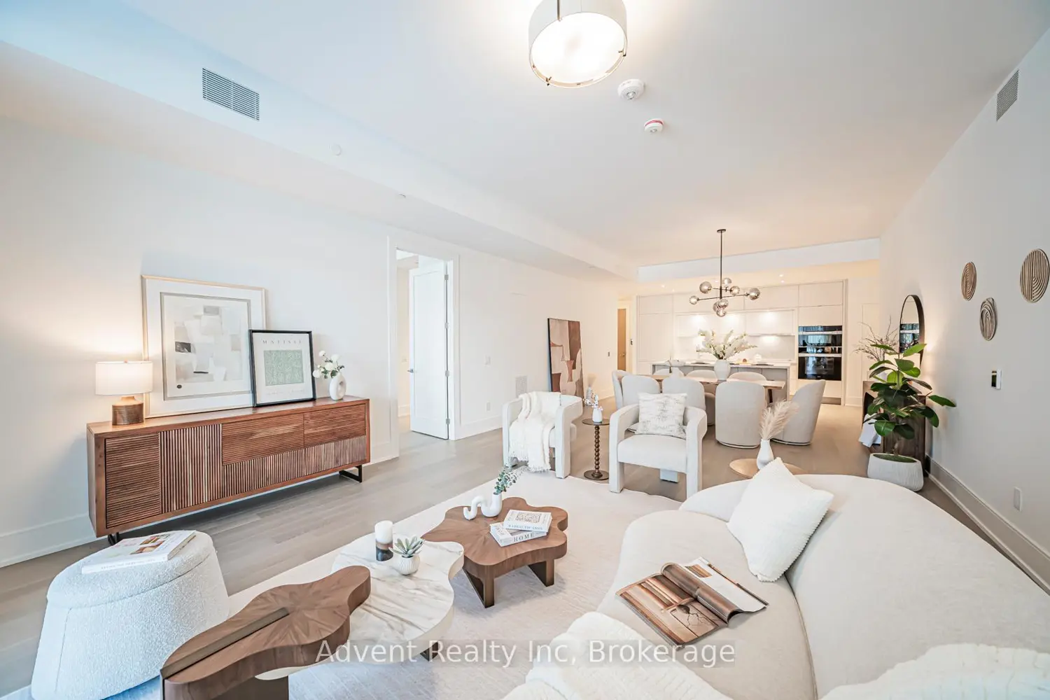 399 Royal Orchard Boulevard 103