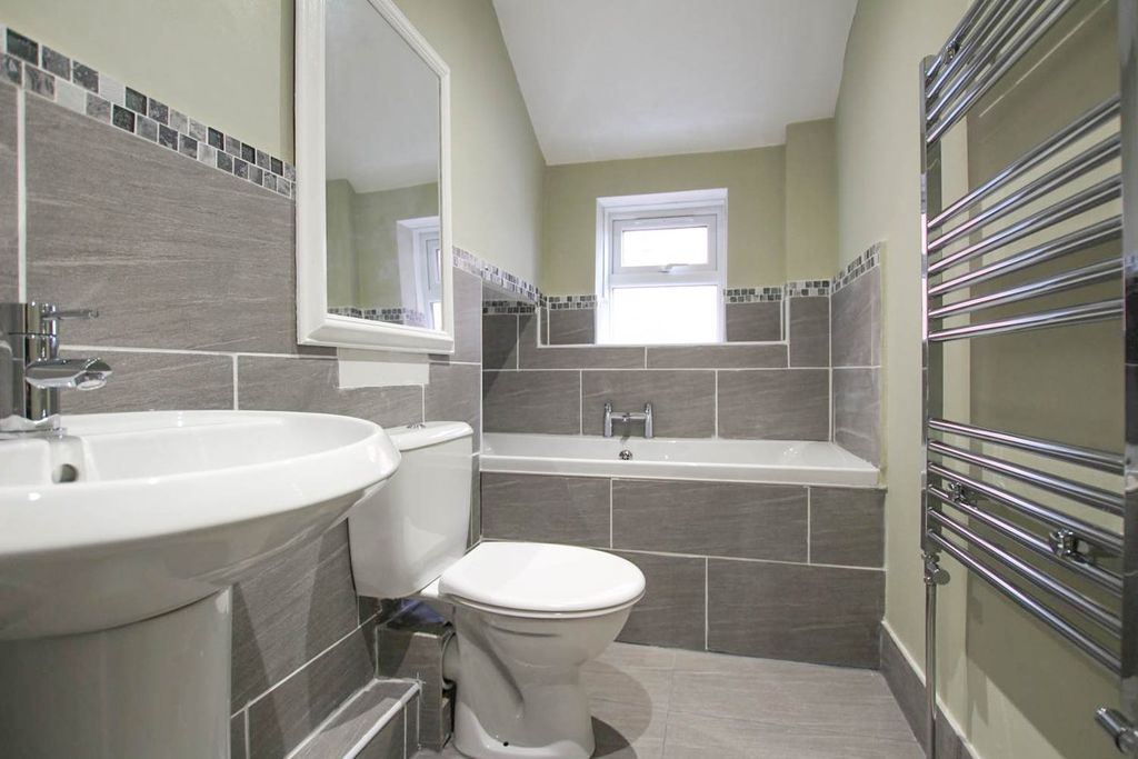 Additional image 16 of 2 bed flat for saleHigh Street, Llandrindod Wells LD1