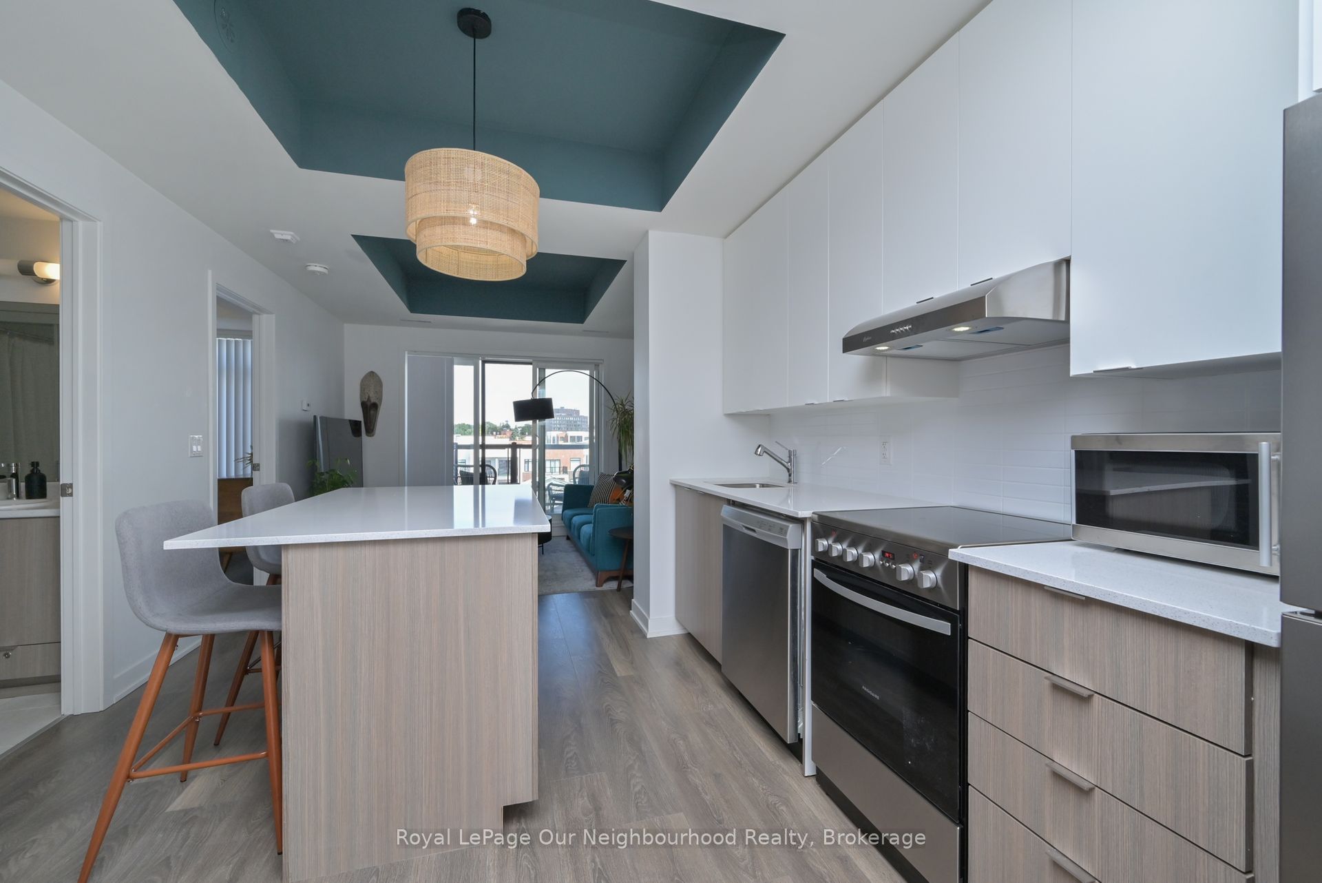 Additional image 2 of 601-160 Canon Jackson Drive, Toronto, ON, M6M 0B6