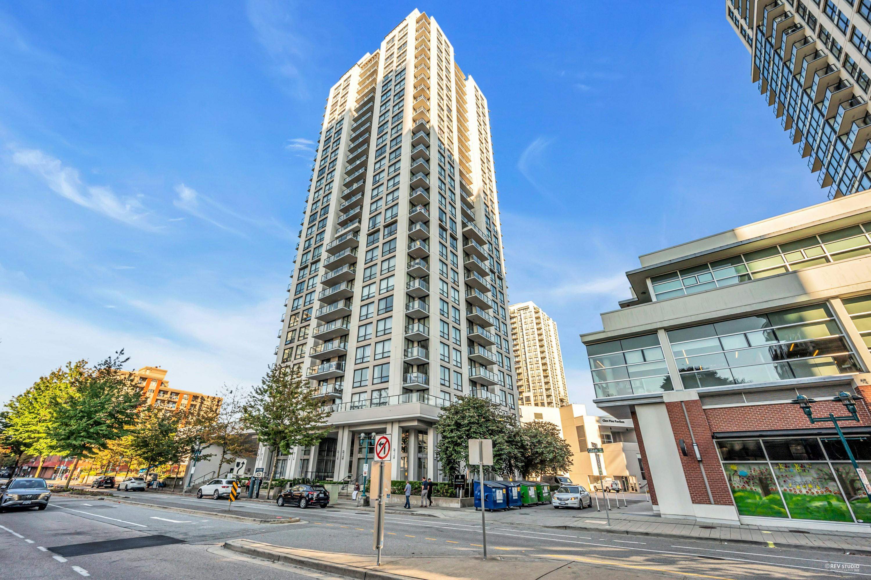 1008-2979 Glen Drive, Coquitlam, BC, V3B 0B2