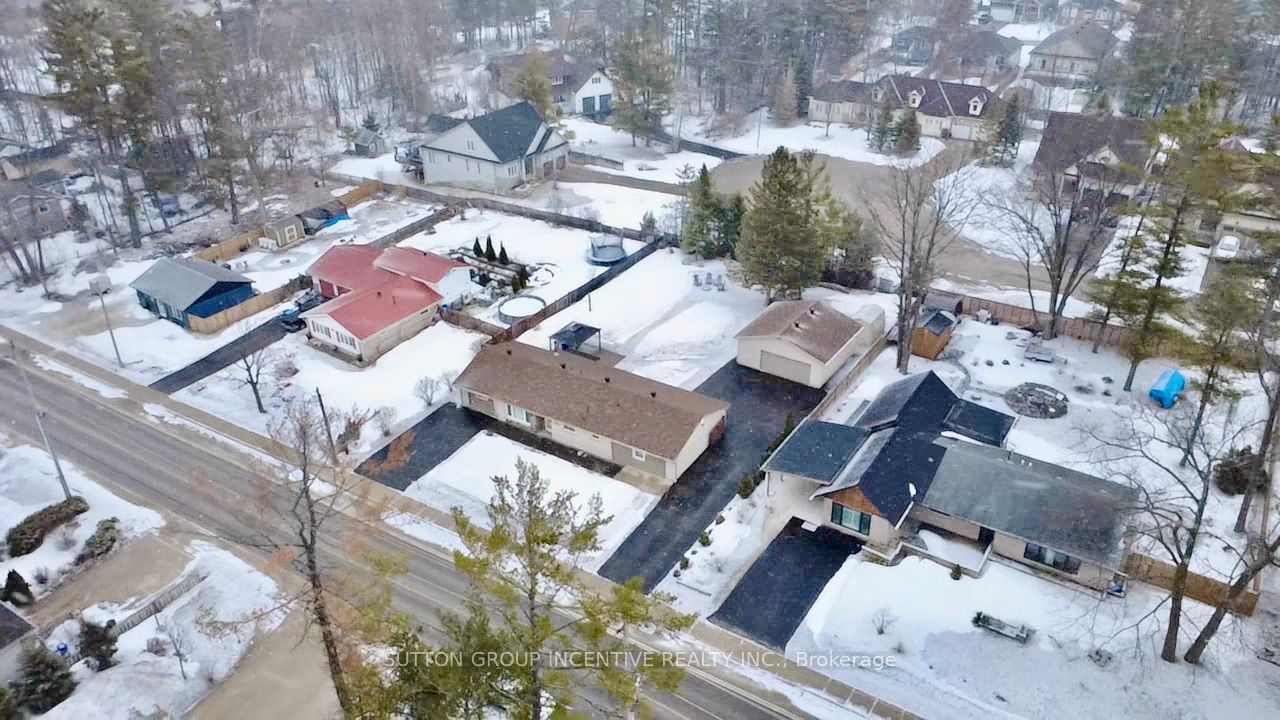 355 Zoo Park Road, Wasaga Beach, ON, L9Z 1S7