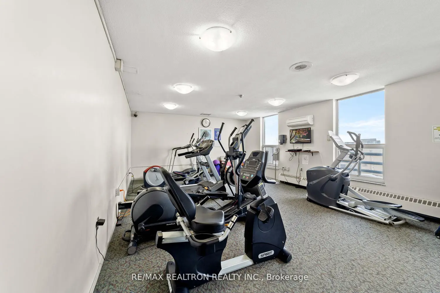 Additional image 16 of 130 Neptune Drive 702