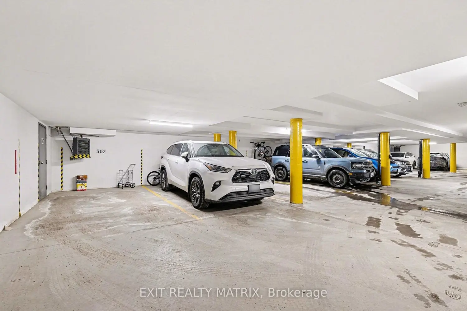 Additional image 15 of 300 Solstice Crescent 305