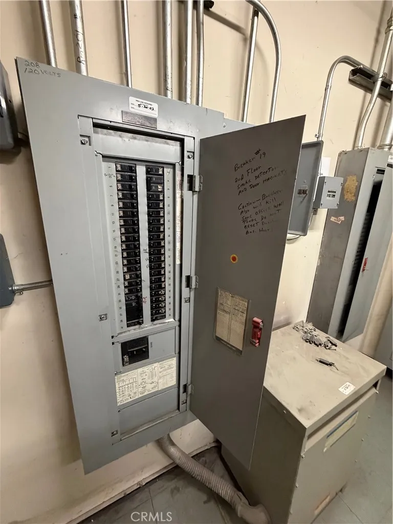 Additional image 133 of 1151 W 5th St, Azusa, CA 91702