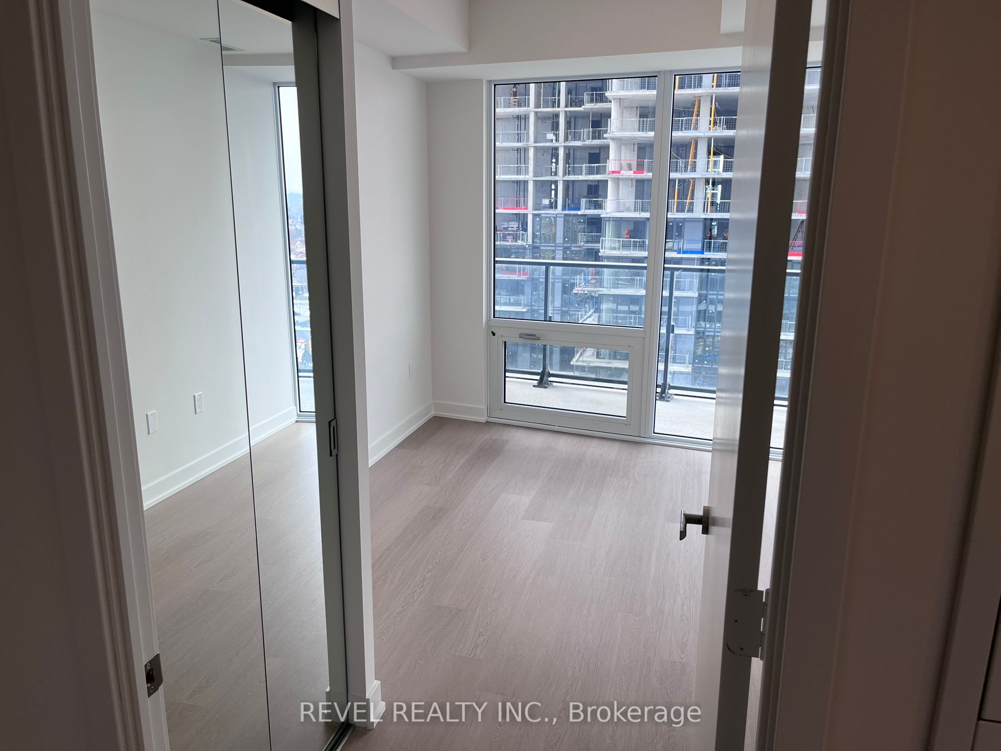 Additional image 5 of 1301-448 Burnhamthorpe Road W, Mississauga, ON, L5B 4M6