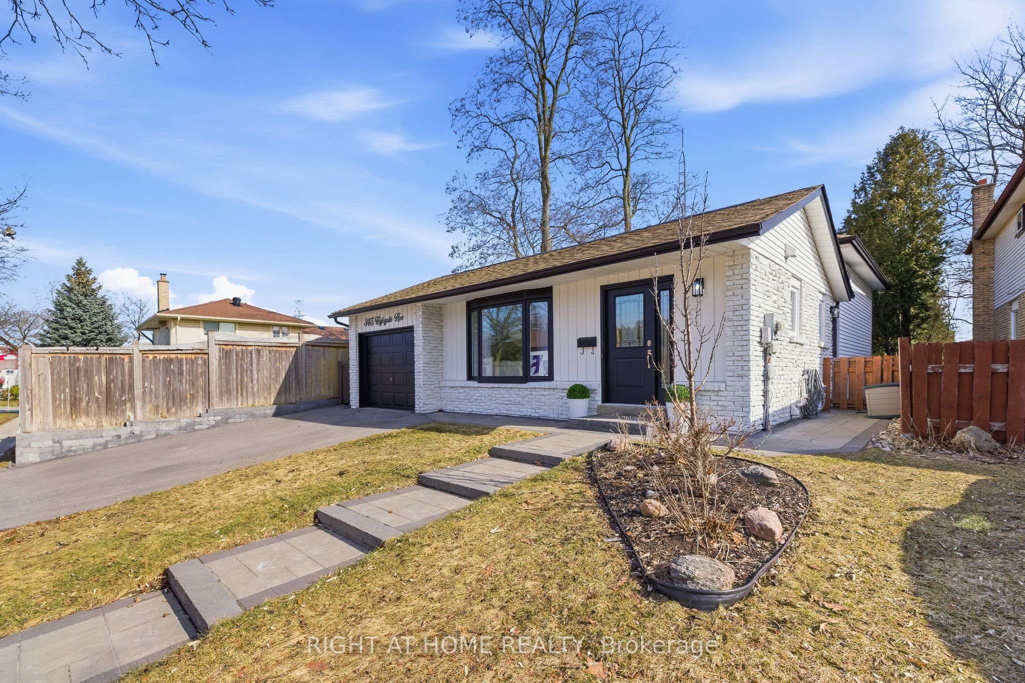 345 Highgate Avenue, Oshawa, ON, L1G 7G1