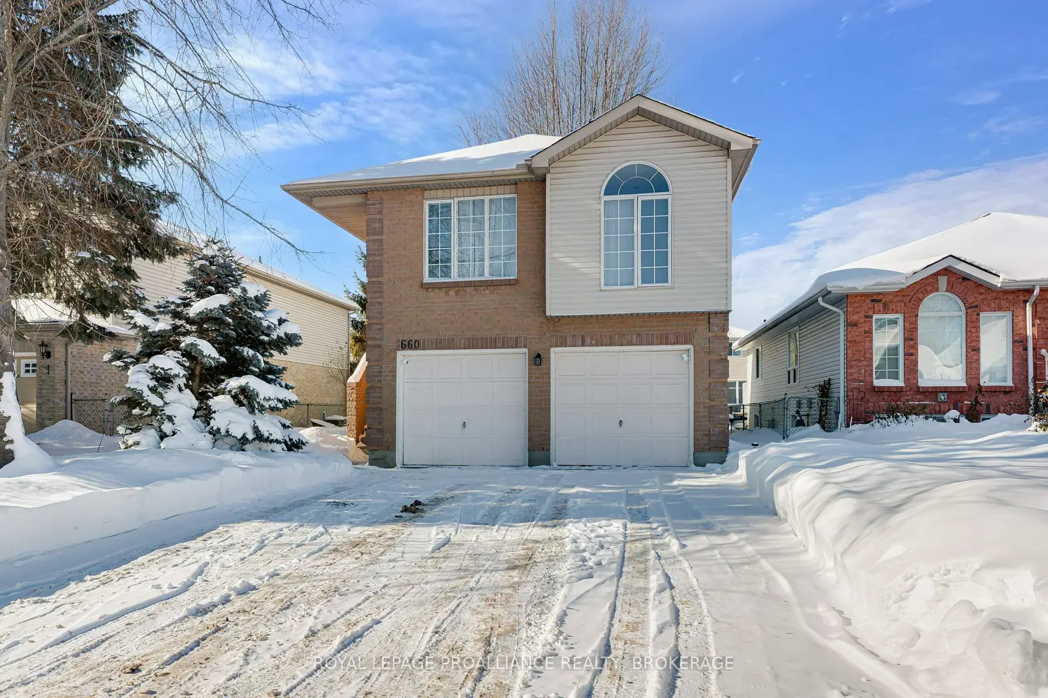 Primary image of 660 Roosevelt Drive