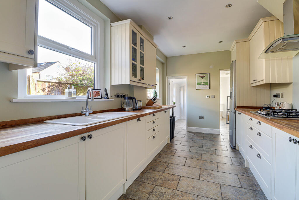 Additional image 2 of St. Julians Road, St. Albans, Hertfordshire, AL1