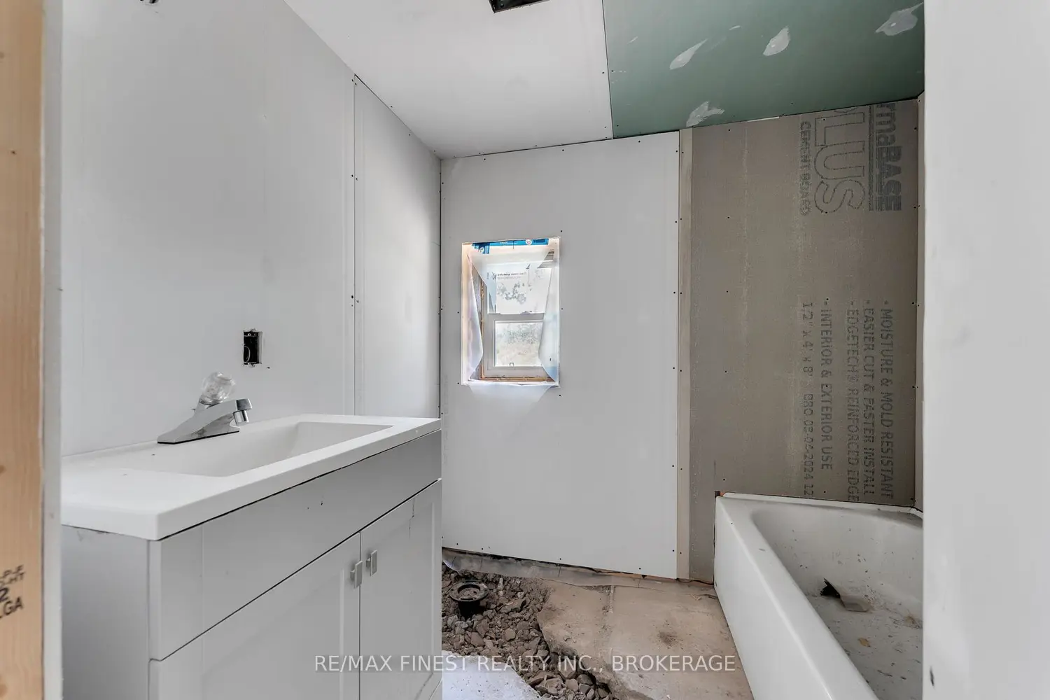 Additional image 9 of 780 Wing Road