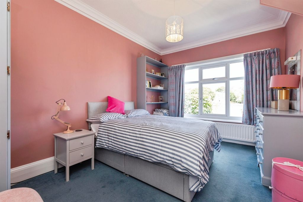 Additional image 12 of 5 bed detached house for saleElm Grove, Hartlepool TS26