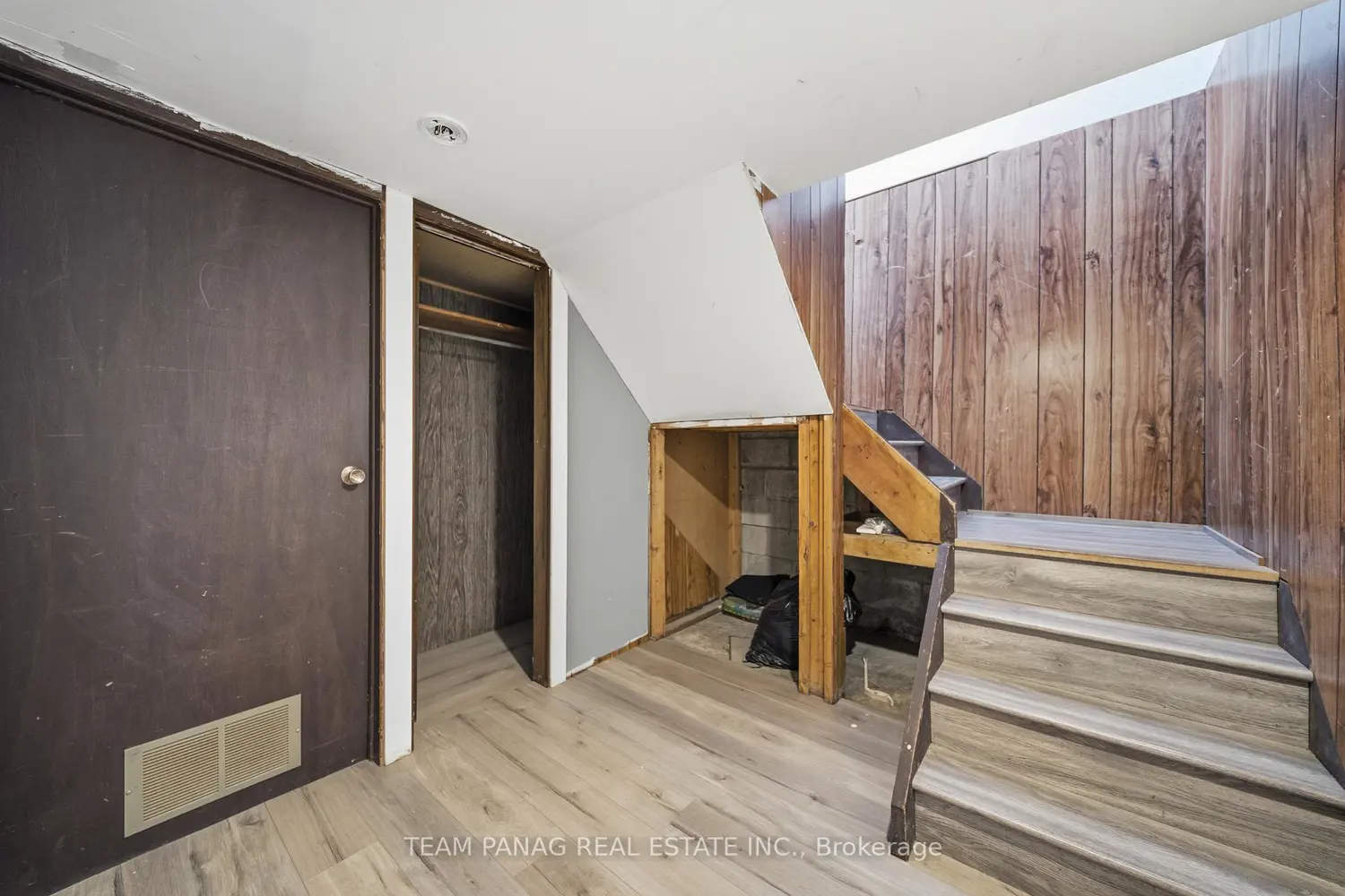 Additional image 7 of 3377 Mayfield Road