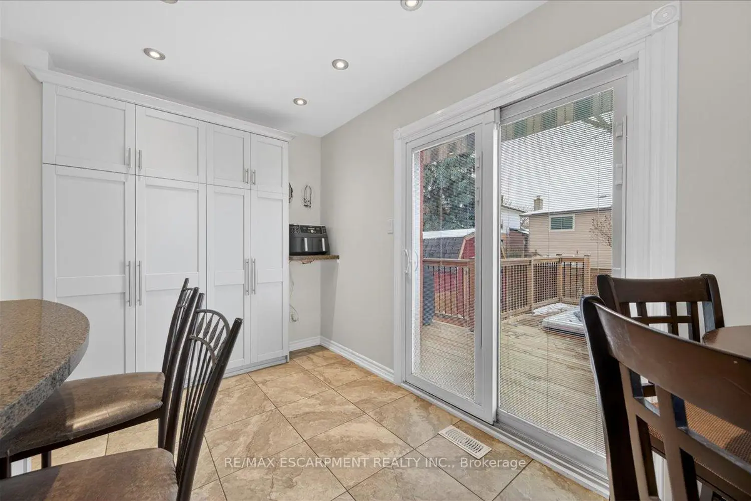 Additional image 12 of 71 Royaledge Way