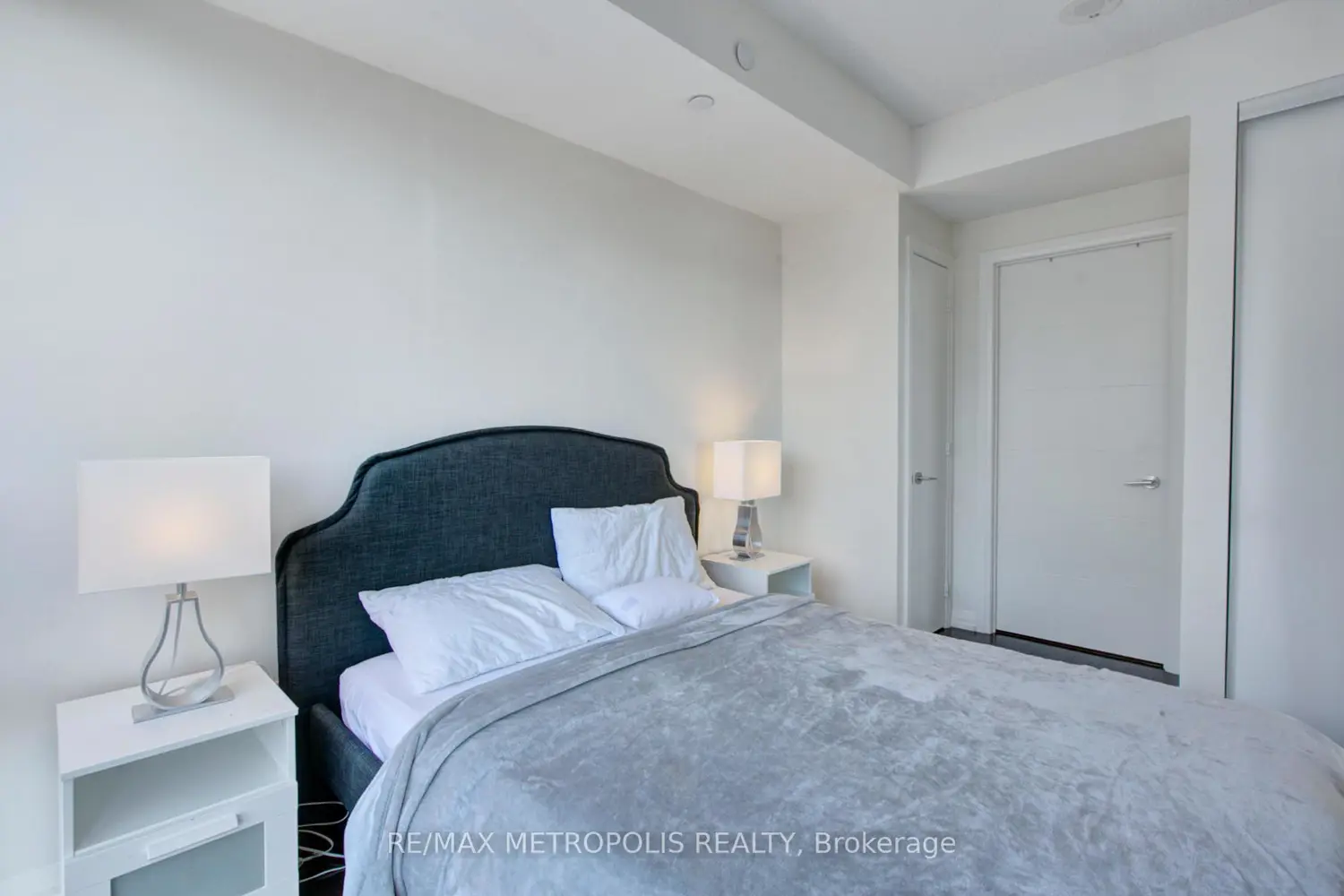 Additional image 8 of 460 Adelaide Street 2015