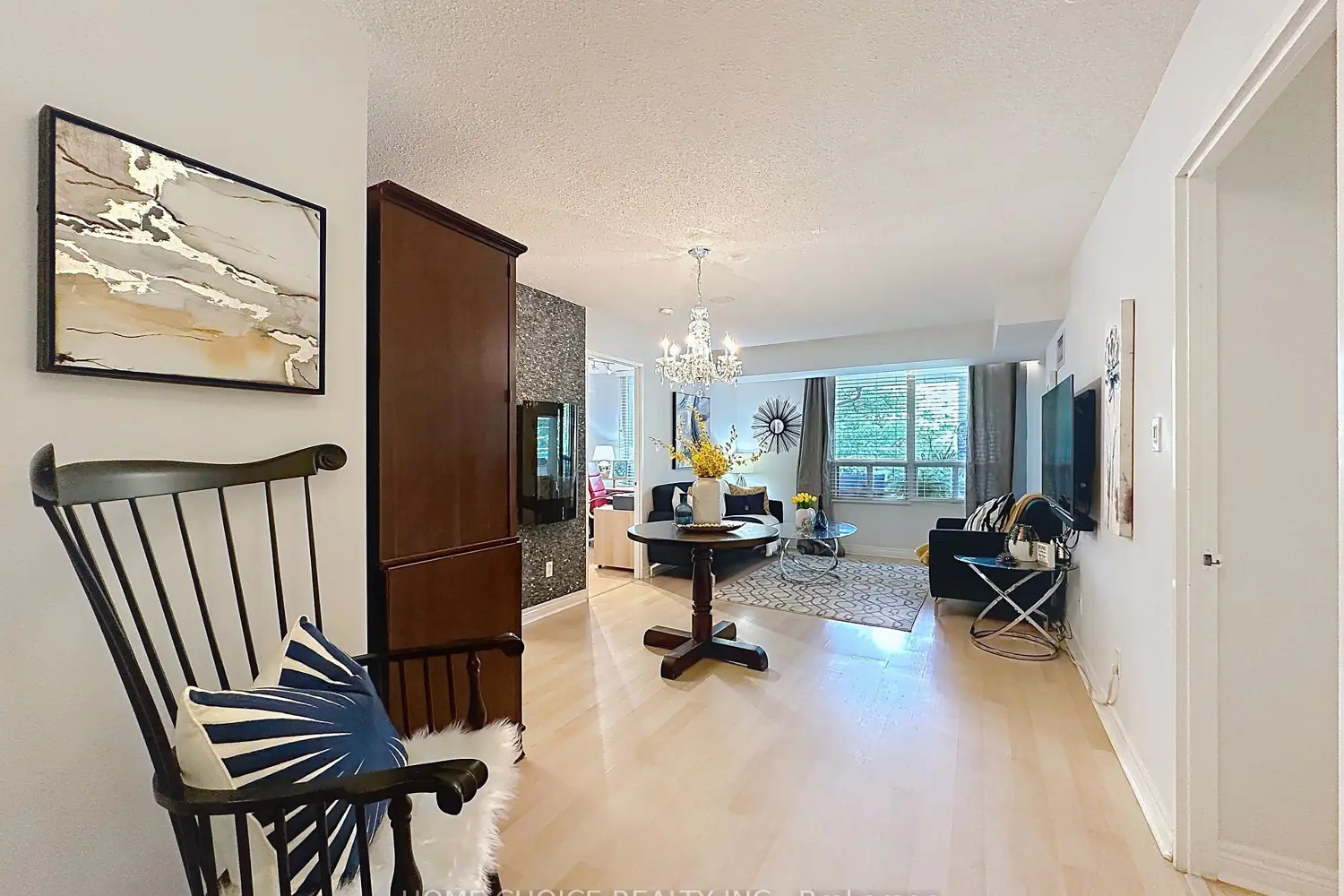 28 Empress Avenue 215