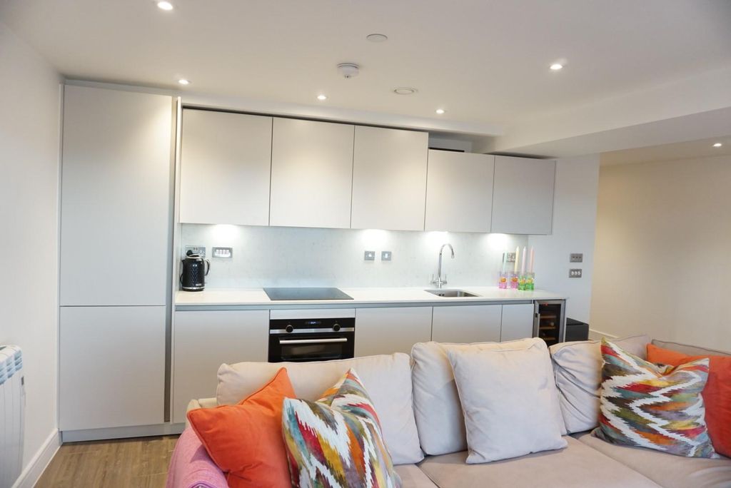 1 bed flat for saleThe Waterside Apartments, West Bridgford NG2 photo 5