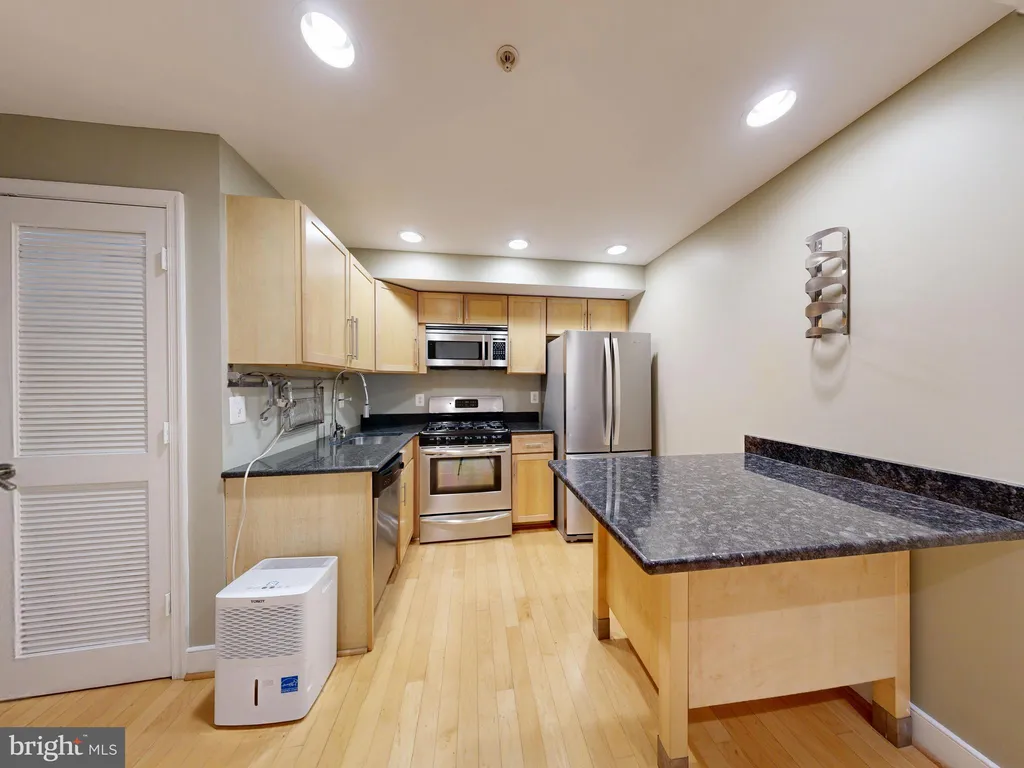 Additional image 15 of 6 Rhode Island Avenue NW Unit 2, Washington, DC 20001