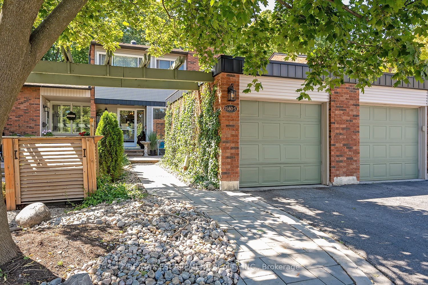 Additional image 2 of 5-1580 Kerns Road, Burlington, ON, L7P 3A7