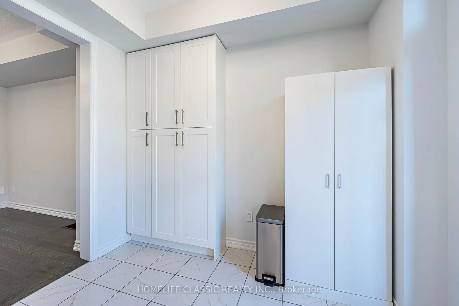 Additional image 10 of 57 Douet Lane