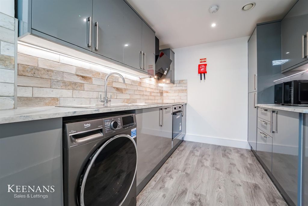 Additional image 56 of 27 bed block of flats for saleBindloss Avenue, Eccles, Manchester M30