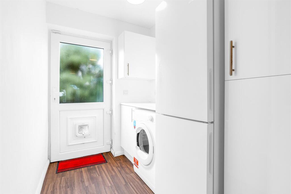 Additional image 10 of Elmoor Avenue, Welwyn