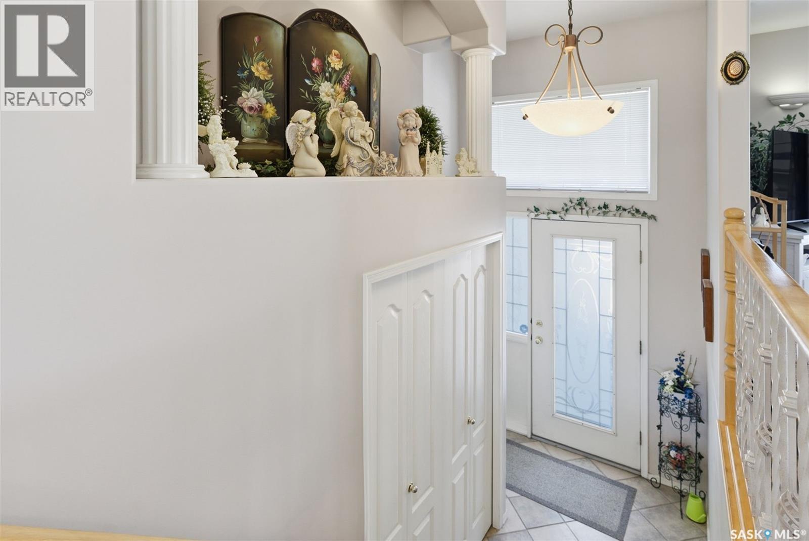 Additional image 3 of 707 Bayview Close, Saskatoon, SK, S7V1B7