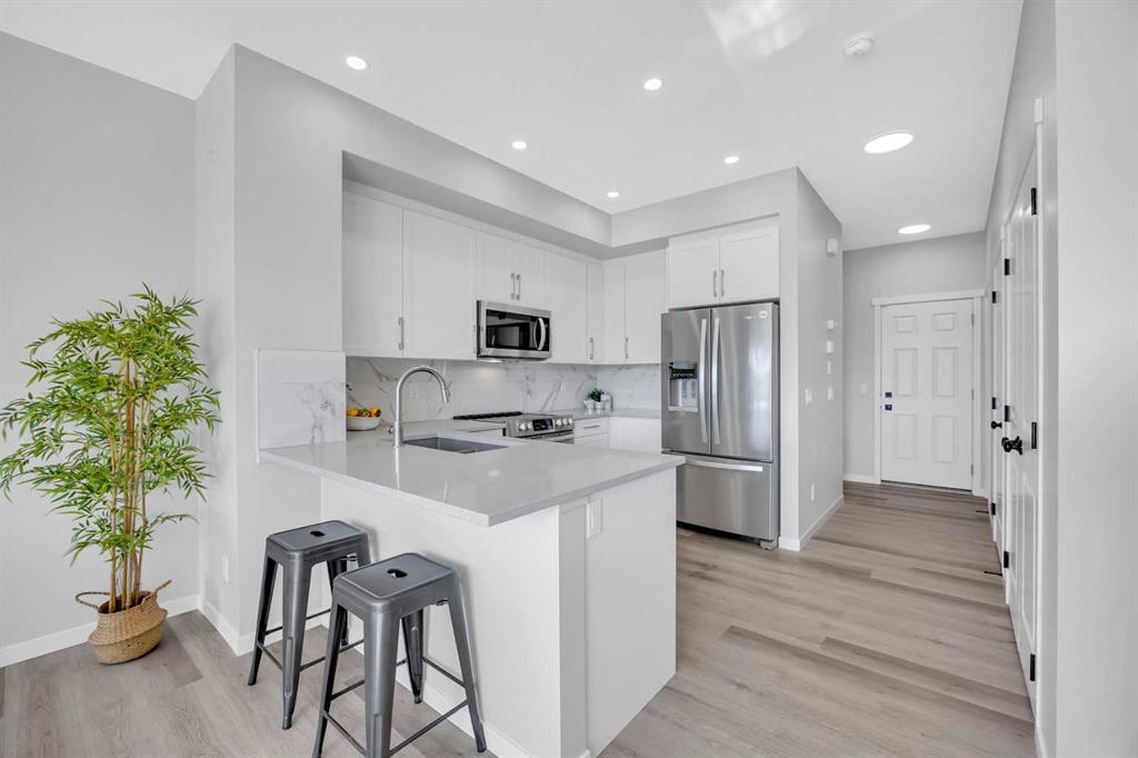 Additional image 4 of 73 Magnolia Heath SE, Calgary, AB, T3M 2Z7