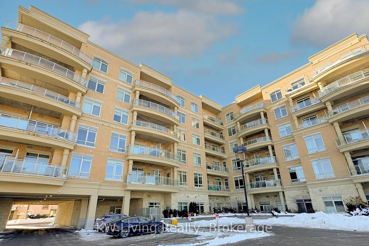 Additional image 2 of 15277 Yonge Street 316