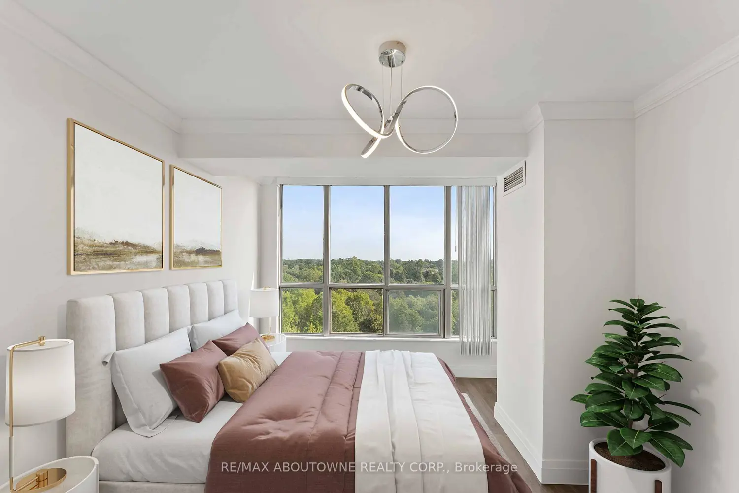 Additional image 4 of 1110 Walden Circle 903