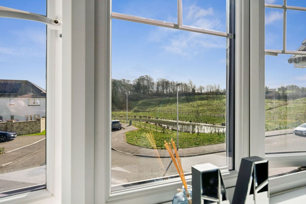 Additional image 6 of 6 bed property for saleKyle Wynd, Newton Mearns G77