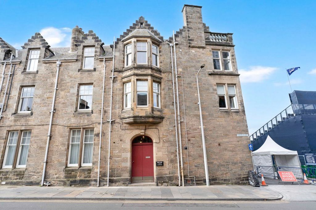 Additional image 4 of 2 bed flat for saleGolf Place, St Andrews KY16