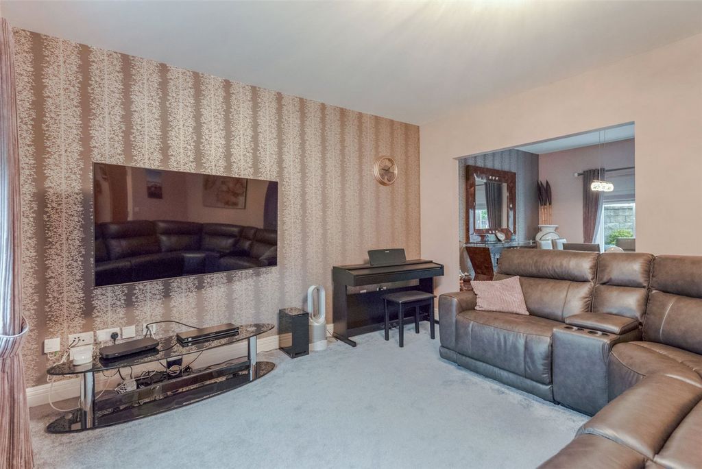 Additional image 2 of 5 bed detached house for saleTak Me Doon Road, Kinnaird, Larbert FK5